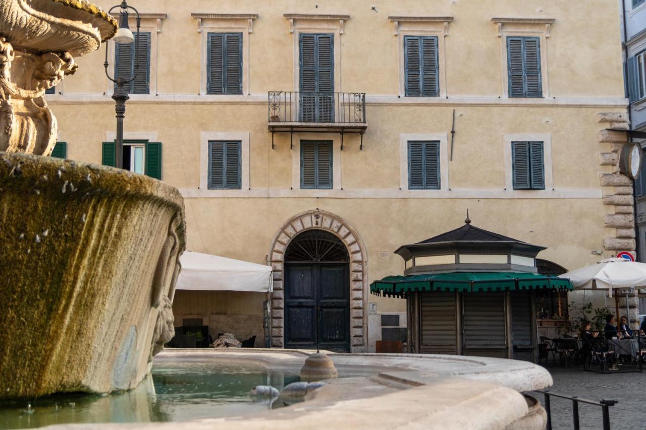 Apartamento Casa Cristina In Piazza Farnese Roma Exterior foto